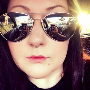 Meet your Posher, Briana